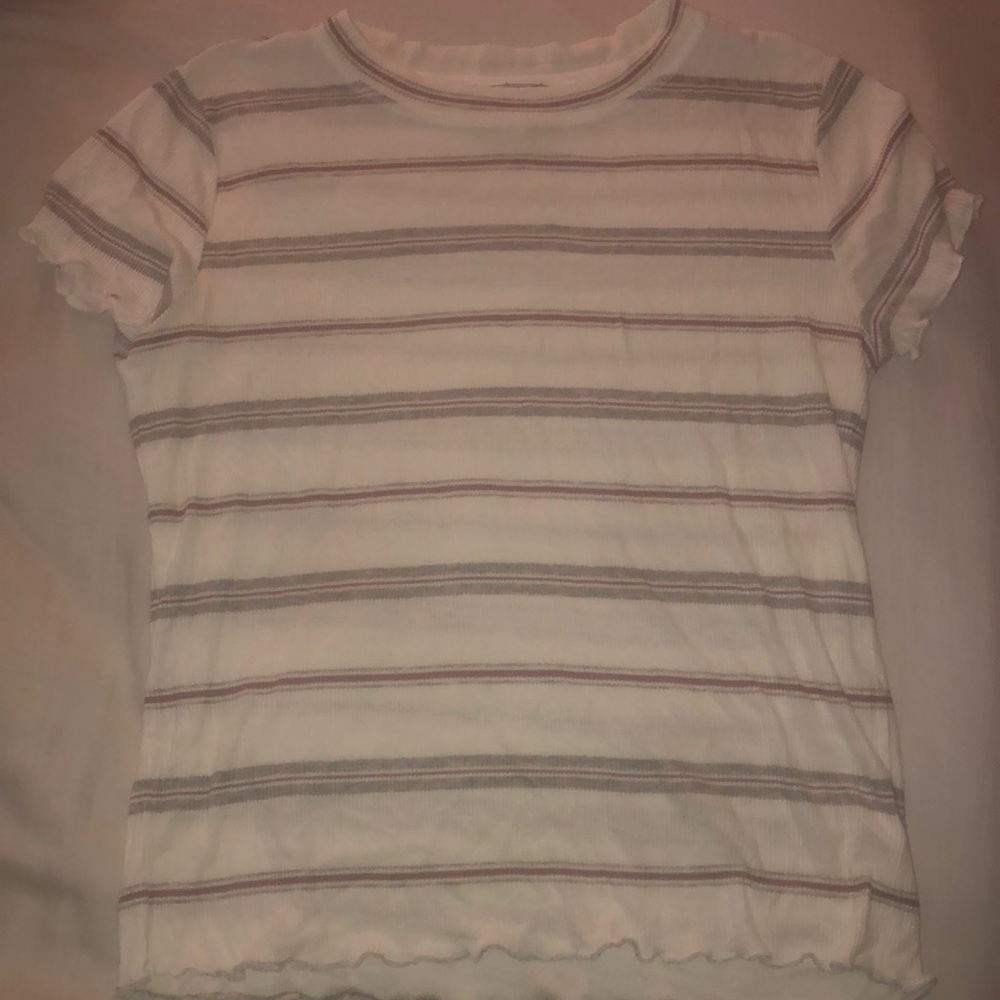 White stripped t shirt